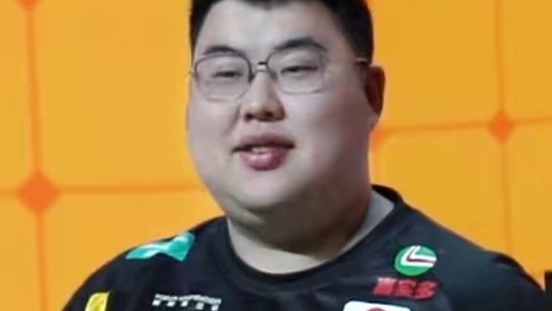 重庆狼队小胖获得2025KPL夏季赛常规赛第七周最佳选手的简单介绍