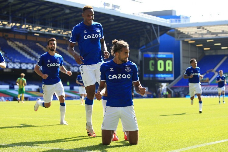 talkSPORT：埃弗顿寻求免签富勒姆边卫泰特，沃克加盟前景悬了